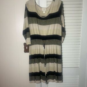 LOFT Women's Black and Cream Striped Midi Dress
